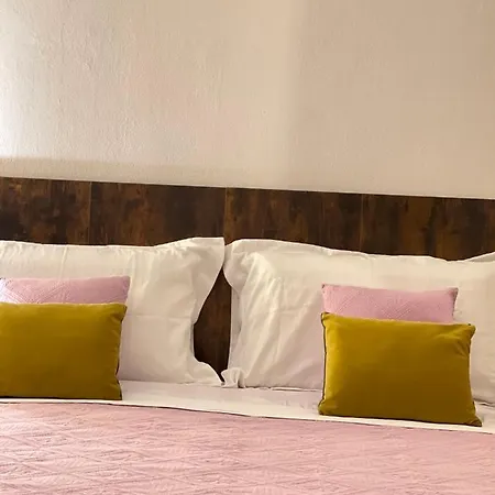 Smart Gold Elegant Style דירה ברגמו